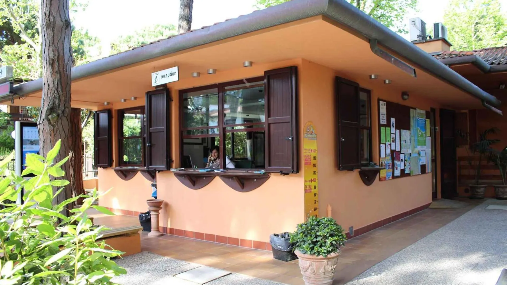Holiday home Mobilehomes In Lido Di Spina 21307 Italy