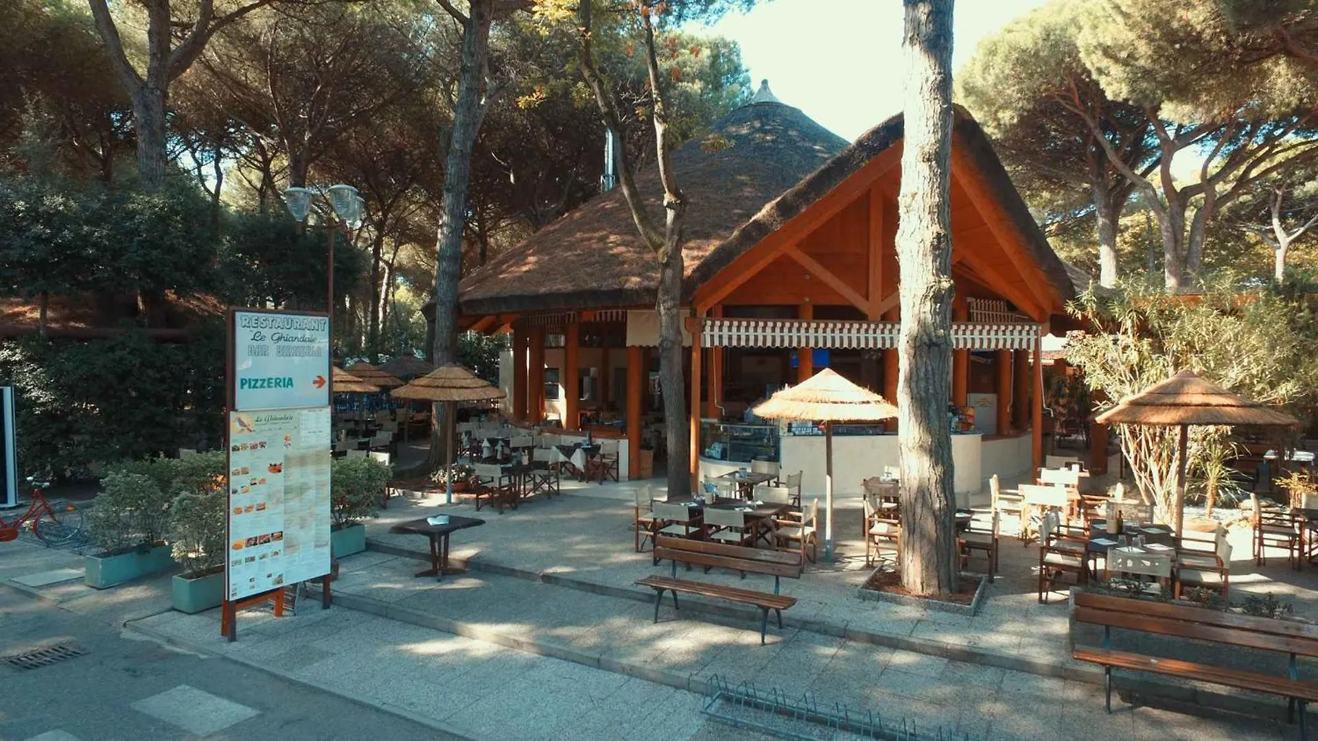 Holiday home Mobilehomes In Lido Di Spina 21307